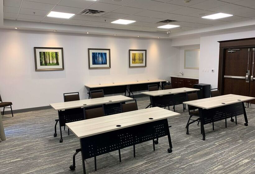 Отель Hampton Inn By Hilton London