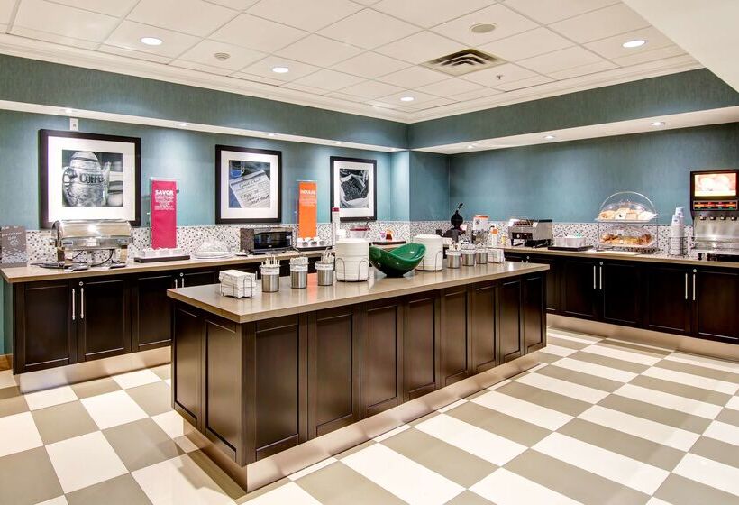 Отель Hampton Inn By Hilton London