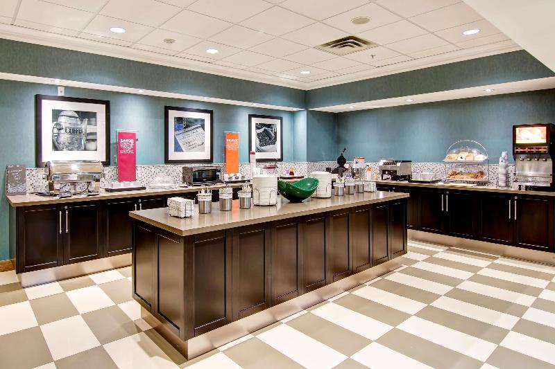 Отель Hampton Inn By Hilton London