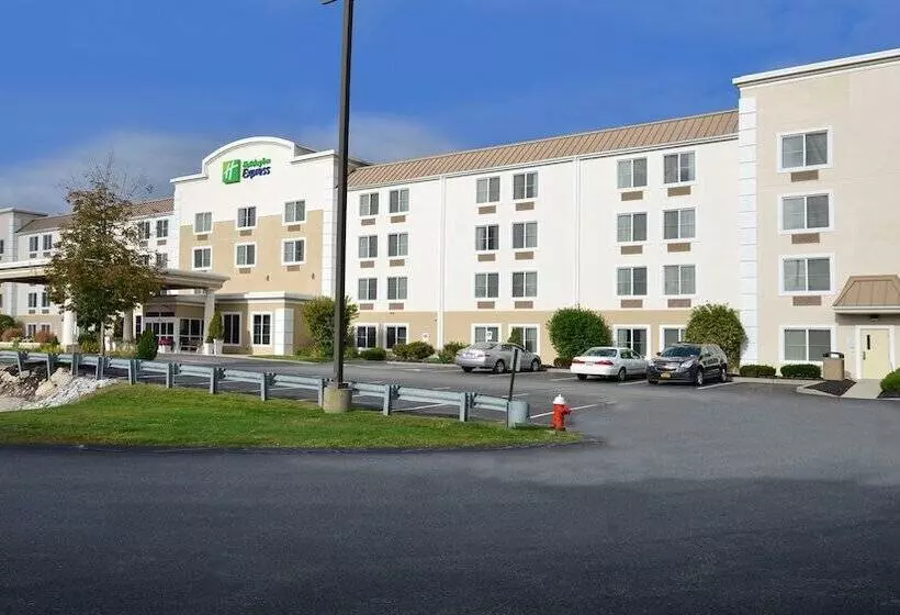 فندق Holiday Inn Express Boston Milford, An Ihg