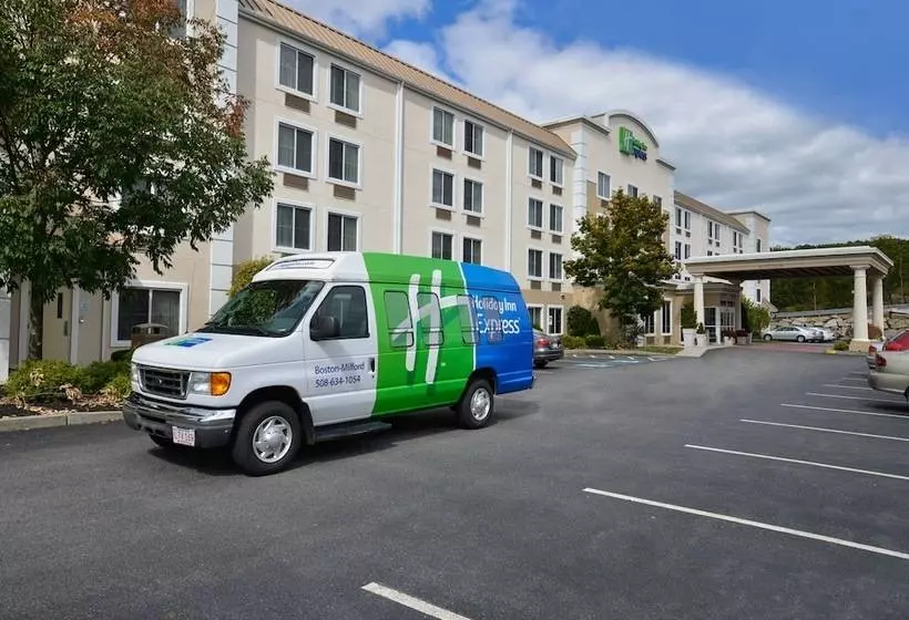 فندق Holiday Inn Express Boston Milford, An Ihg