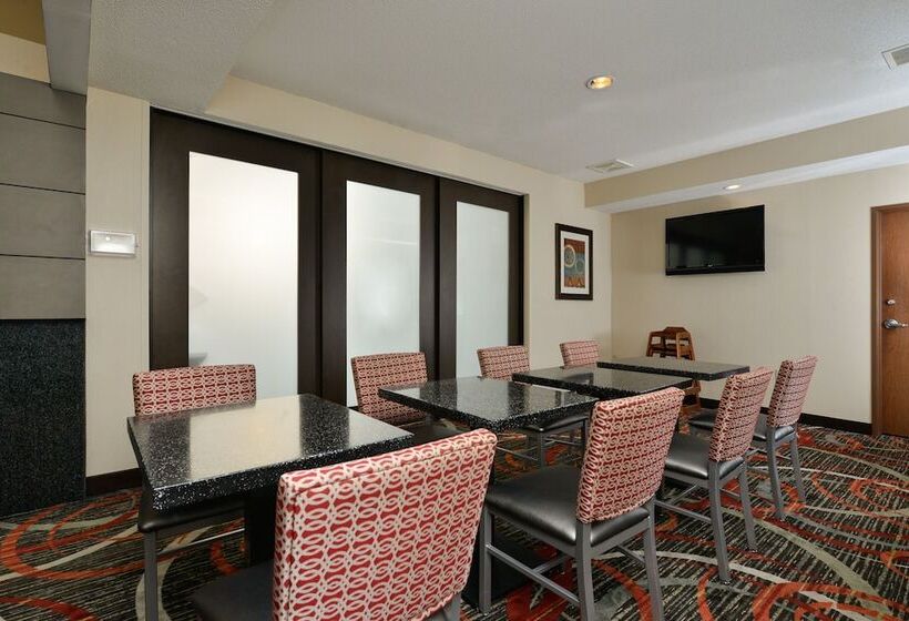 酒店 Holiday Inn Express Boston Milford, An Ihg