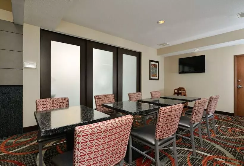 فندق Holiday Inn Express Boston Milford, An Ihg