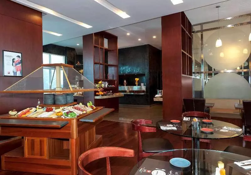 هتل Ibis Kuwait Salmiya