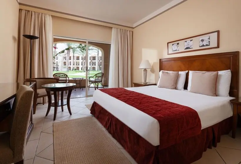 هتل Jaz Almaza Beach Resort, Almaza Bay