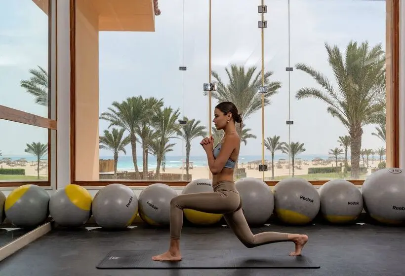 هتل Jaz Almaza Beach Resort, Almaza Bay