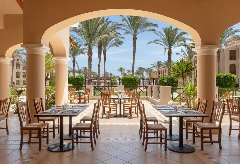 هتل Jaz Almaza Beach Resort, Almaza Bay