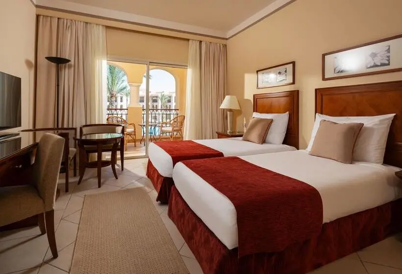 هتل Jaz Almaza Beach Resort, Almaza Bay