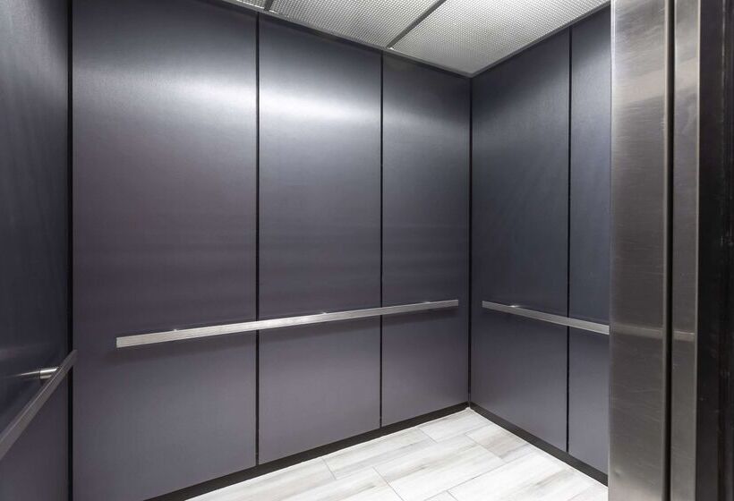 فندق Rodeway Inn & Suites Near Outlet Mall  Asheville