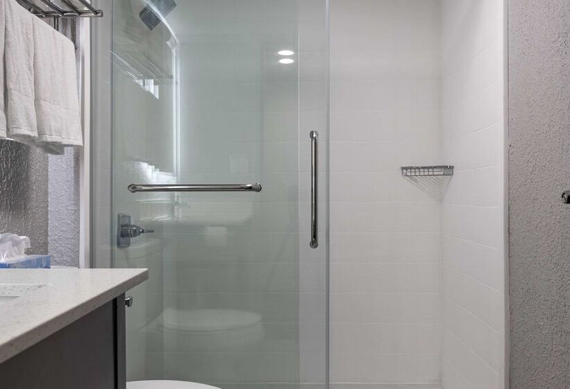 فندق Rodeway Inn & Suites Near Outlet Mall  Asheville