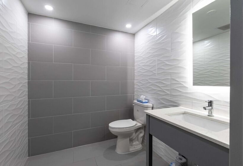 فندق Rodeway Inn & Suites Near Outlet Mall  Asheville