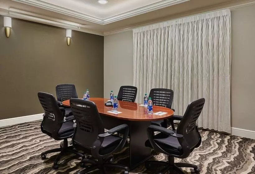 酒店 Staybridge Suites Orlando South, An Ihg