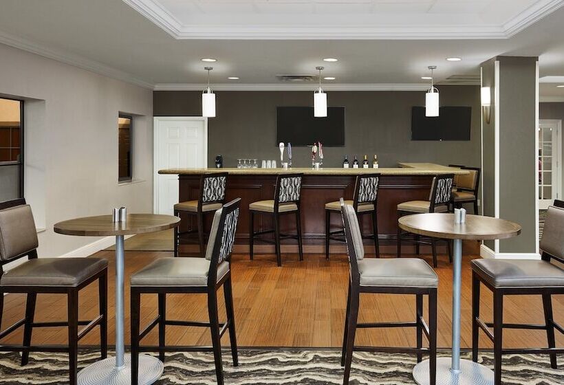 فندق Staybridge Suites Orlando South, An Ihg