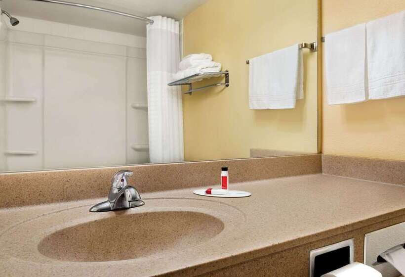 Szálloda Super 8 By Wyndham Des Moines