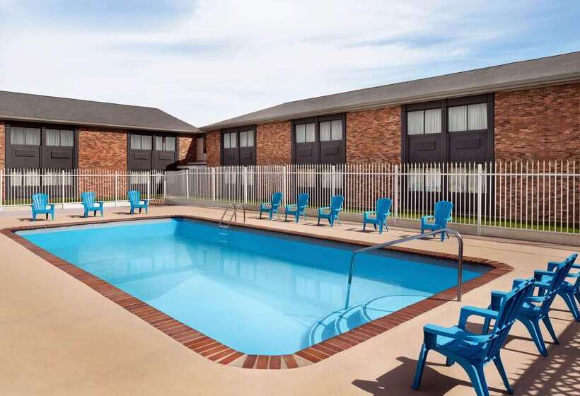 Szálloda Super 8 By Wyndham Des Moines