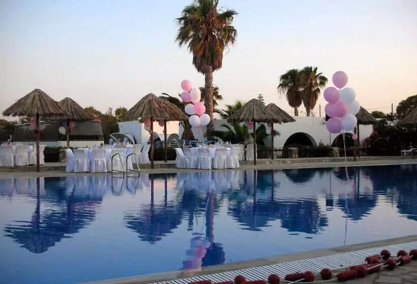 Отель Surfing Beach Village