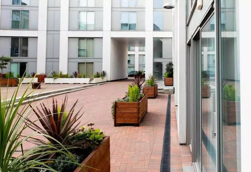 Hotel The Spires Serviced Apartments Birmingham