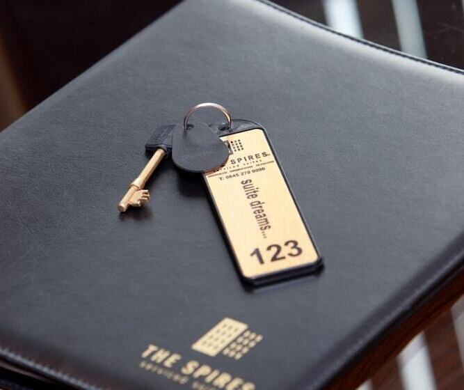 هتل The Spires Serviced Apartments Birmingham