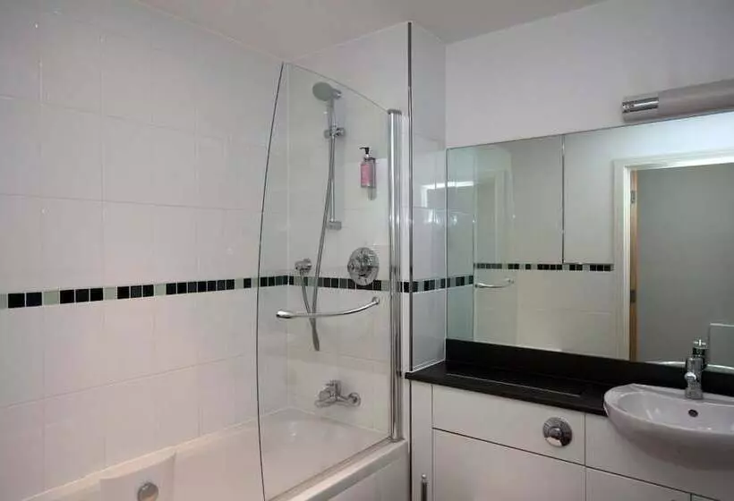 Hotel The Spires Serviced Apartments Birmingham