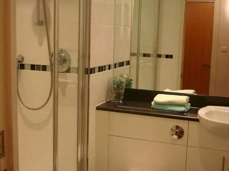 Hotel The Spires Serviced Apartments Birmingham