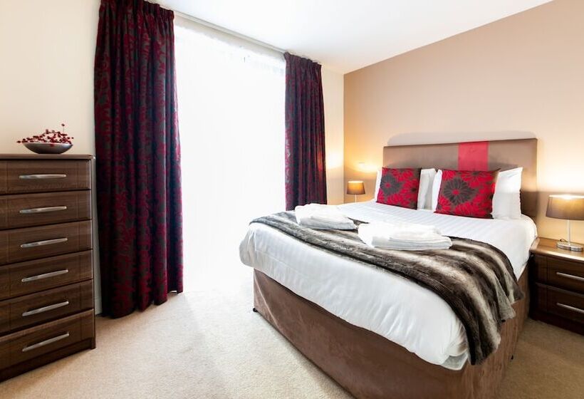 هتل The Spires Serviced Apartments Birmingham