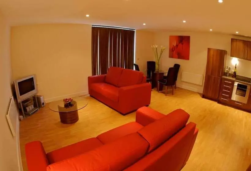 Hotel The Spires Serviced Apartments Birmingham