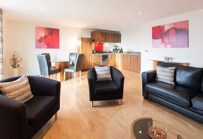 Hotel The Spires Serviced Apartments Birmingham