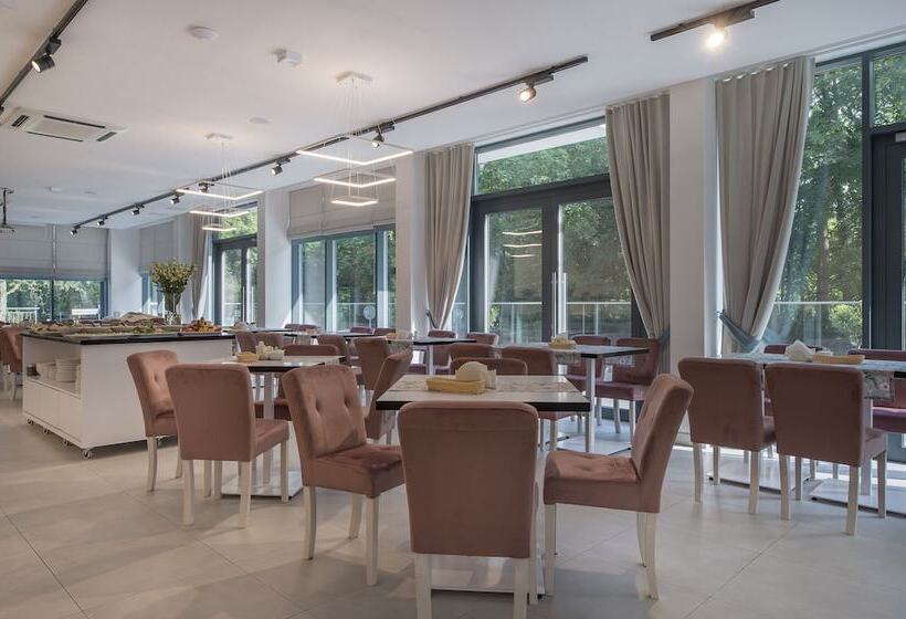 בית מלון כפרי Henryk