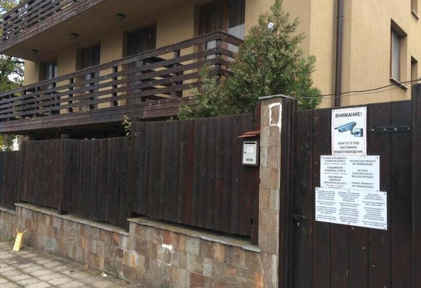 Banderitsa Apartments With Kitchen & Bbq