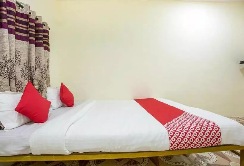 Hotelli Oyo 33356 Nanas Holiday Home