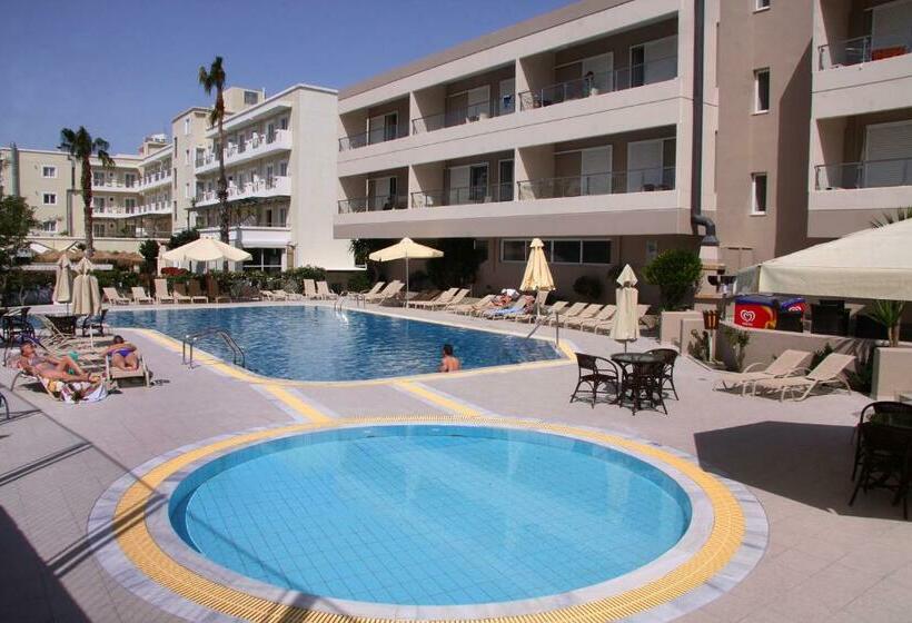 Agela Hotel & Apartments