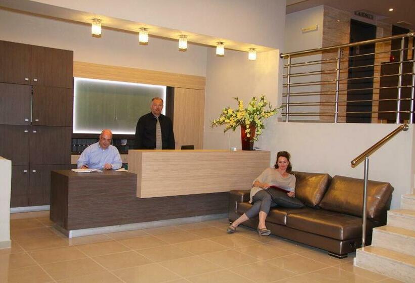 Agela Hotel & Apartments