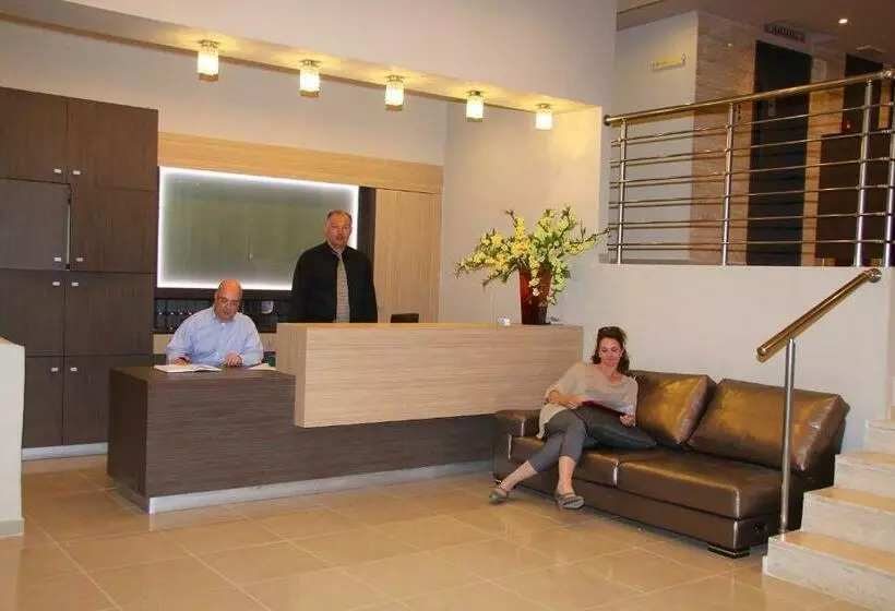 Agela Hotel & Apartments