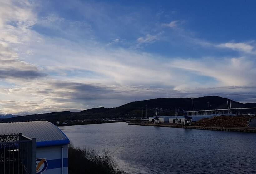 민박 Aberfeldy Lodge