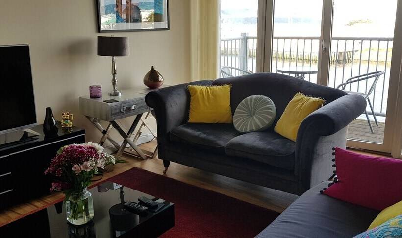 민박 Aberfeldy Lodge