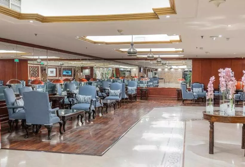 ホテル Al Shohada