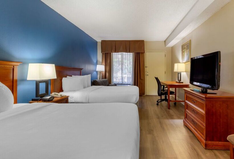فندق Best Western Plus Cary   Nc State