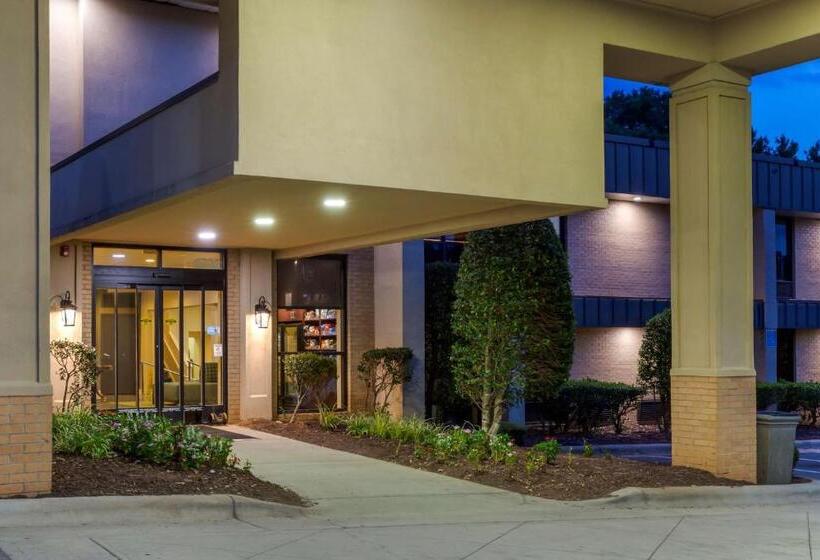 فندق Best Western Plus Cary   Nc State