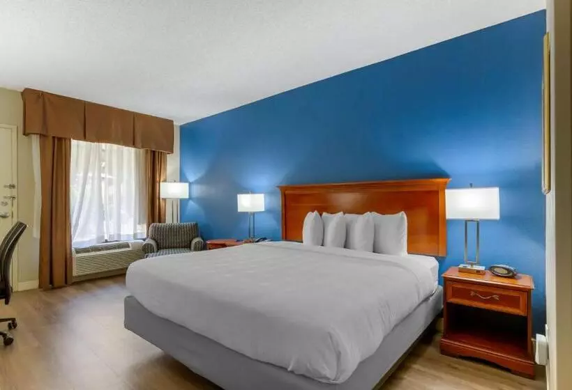 هتل Best Western Plus Cary Nc State