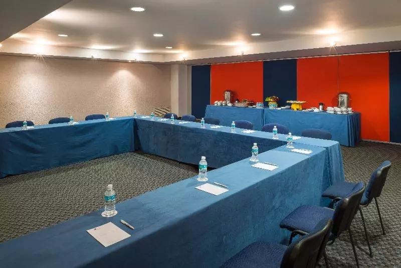 ホテル Camino Real Pachuca