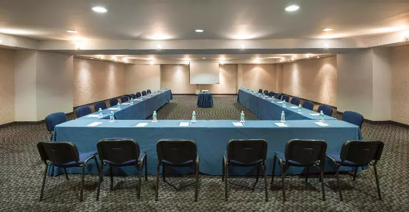 ホテル Camino Real Pachuca