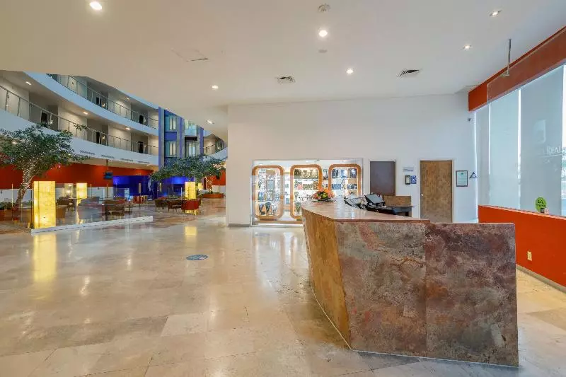 ホテル Camino Real Pachuca