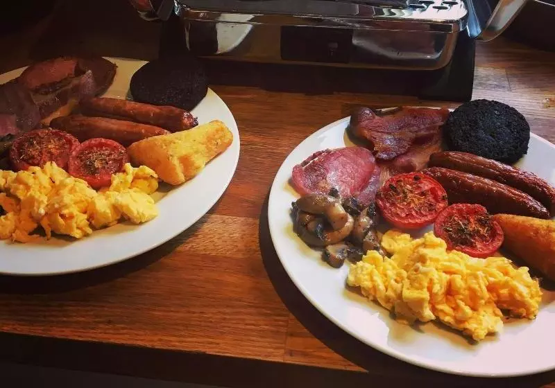 Hotel Eriskay B&b And Aviemore Glamping