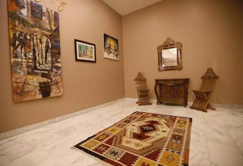 هتل The Signature