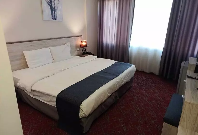 هتل The Signature