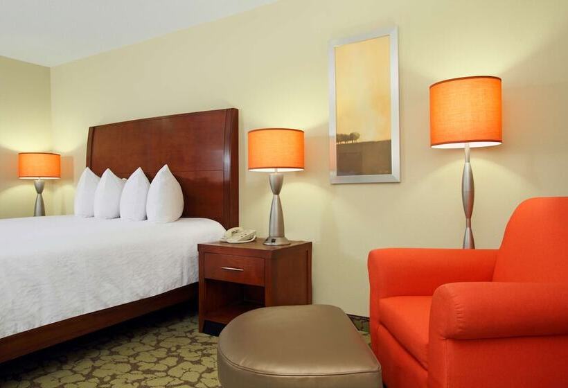 בית מלון כפרי Hilton Garden Inn Columbus Airport
