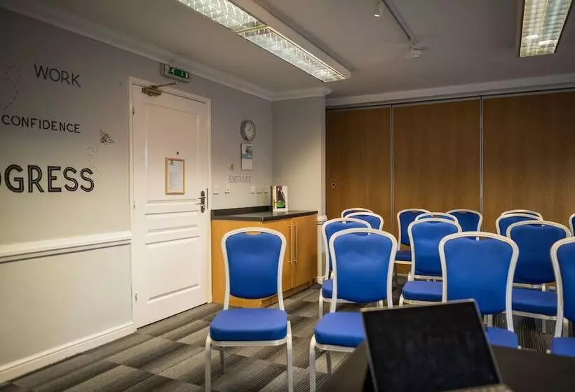 Отель Holiday Inn Manchester West, An Ihg