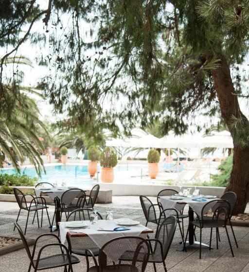 Hotel Kassandra Mare