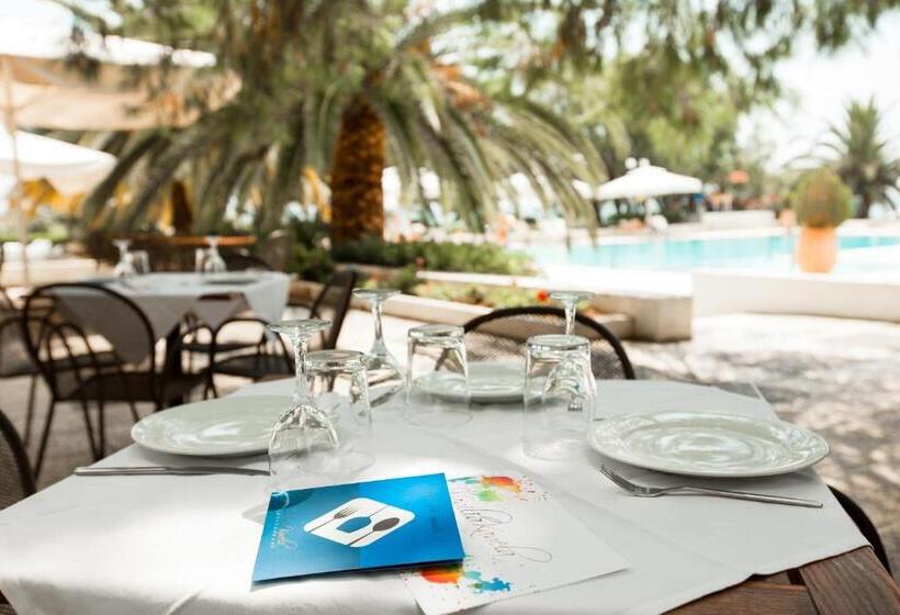 Hotel Kassandra Mare