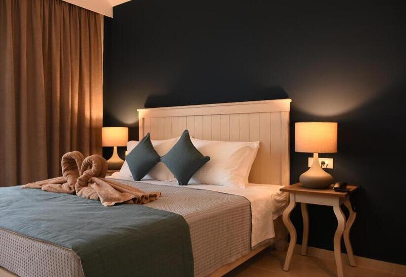 Hotel Kassandra Mare